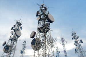 Bouygues Iliad Orange SFR acquisition